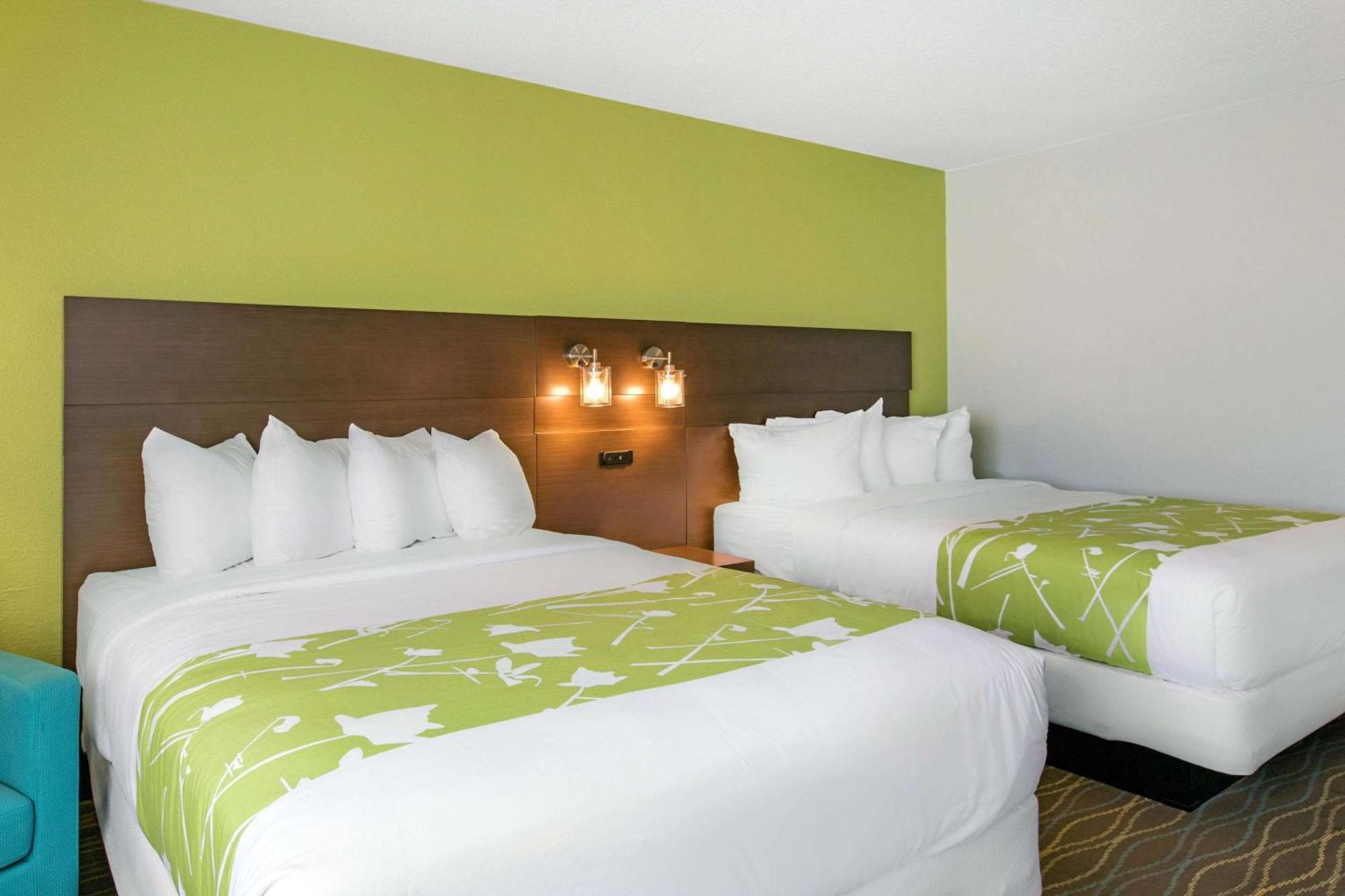 Radisson Hotel Grand Rapids Riverfront Exterior foto