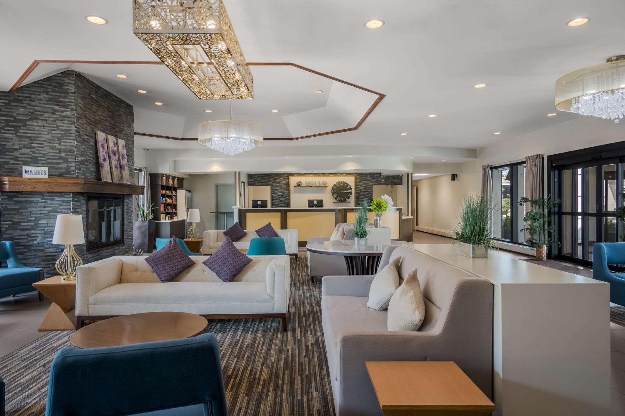 Radisson Hotel Grand Rapids Riverfront Exterior foto